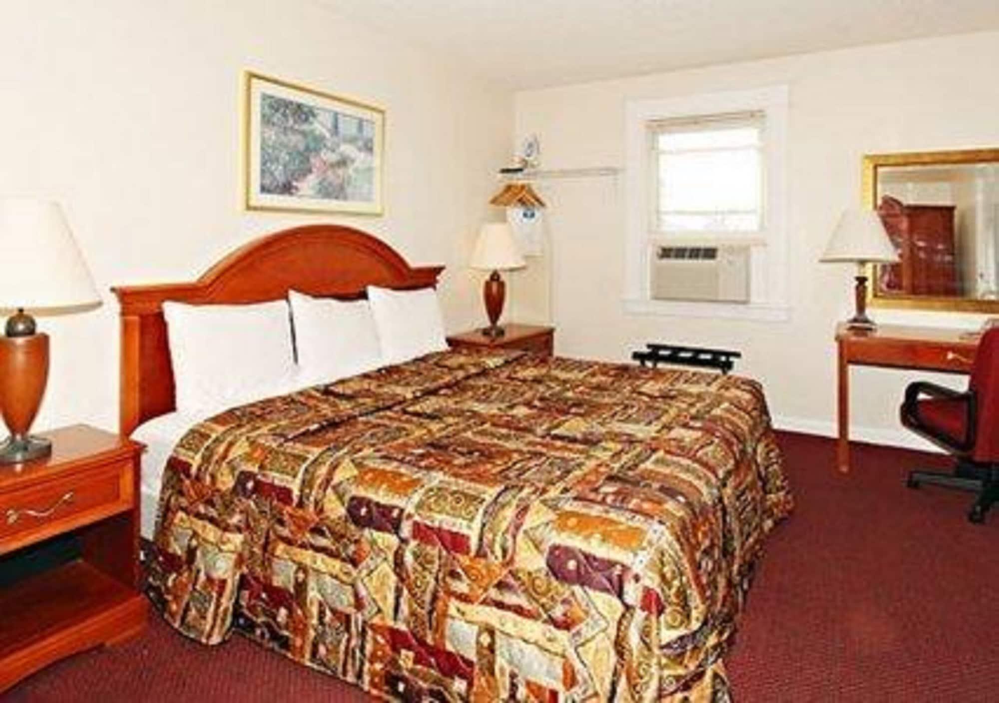 The Regal Inn & Suites Rosedale Exterior photo