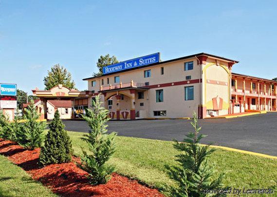 The Regal Inn & Suites Rosedale Exterior photo